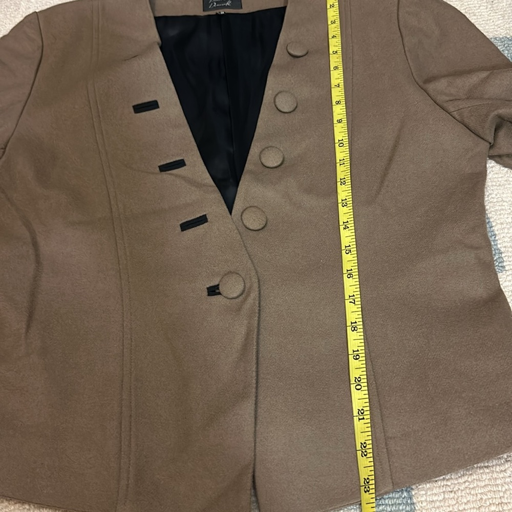 Brunella Blazer - Picture 7 of 7